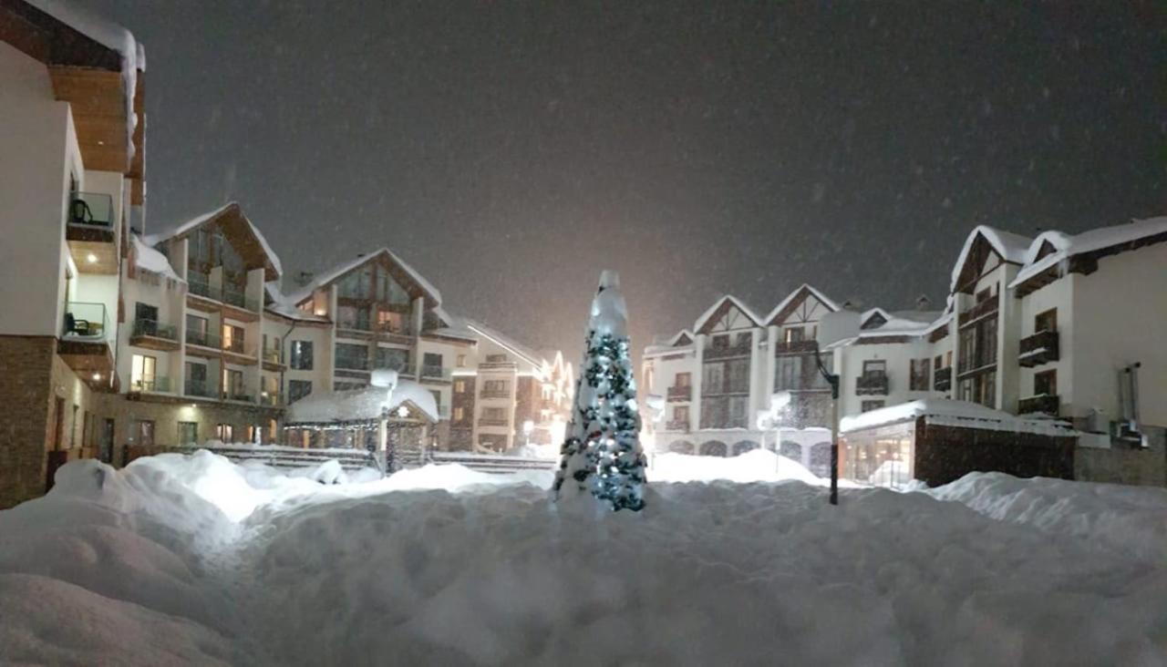 Happy Holidays Apartments In New Gudauri Exteriör bild